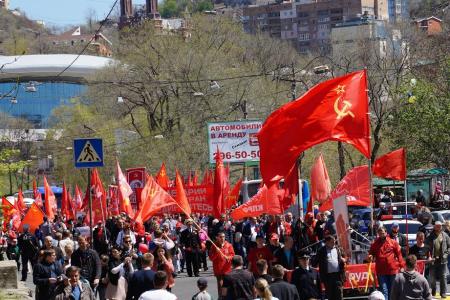Первомайская демонстрация КПРФ прошла во Владивостоке
