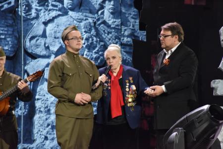 Г.А. Зюганов принял участие в праздничном концерте "Будем жить!" в Большом Кремлевском дворце