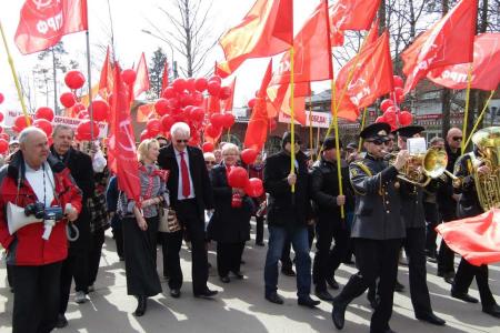 Ленинградская область: В первомайском строю