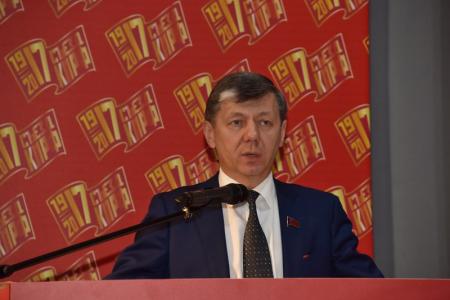 В Москве открылся XVII съезд КПРФ