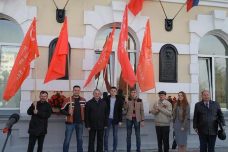 В Чите коммунисты накануне Дня Победы почтили память полководцев и героев войны