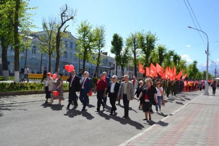 Коммунисты Северной Осетии праздничной демонстрацией отметили 1 Мая – День Международной солидарности трудящихся