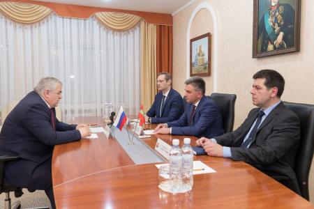 К. К. Тайсаев встретился с главой Приднестровского государства В. Н. Красносельским.