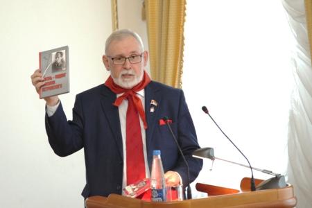 Руководитель фракции КПРФ Курганской областной Думы В.А.Кислицын принял участие в юбилейном заседании молодежного парламента