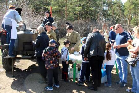 Челябинские коммунисты возрождают традиции первомайских маёвок