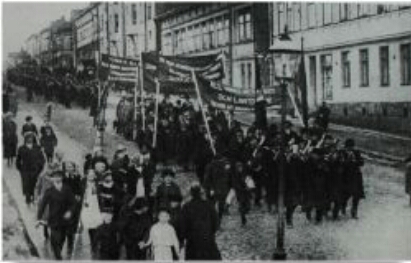 Проект KPRF.RU "Хроника революции". 25 мая 1917 года: в Петрограде и в Финляндии проходят массовые забастовки, Керенский выпустил приказ, готовящий армию к наступлению