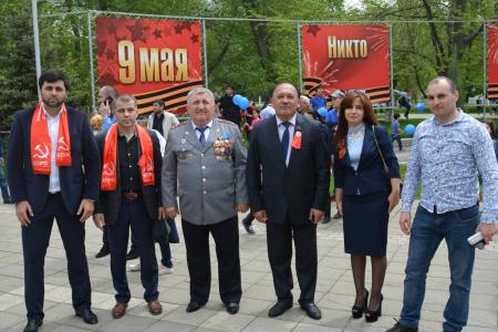 В Махачкале коммунисты приняли участие в праздничном митинге, посвященном 72-й годовщине Победы
