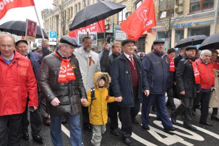 Подмосковные коммунисты приняли активное участие в митинге и шествии в честь Дня Победы в Москве