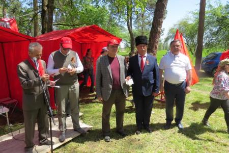 Кабардино-Балкария. В Нальчике горожане присоединялись к колонне коммунистов