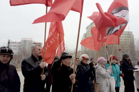 В день рождения Карла Маркса  коммунисты Якутии возложили цветы  к его памятнику 