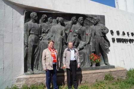 Нижегородские коммунисты провели праздничное шествие и митинг