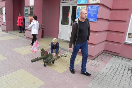 Белгородские коммунисты и союзники партии приняли участие в шествии «Бессмертного полка»