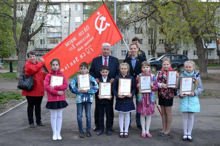 На дворовых площадках Тамбова прошли концерты в честь Дня Победы 