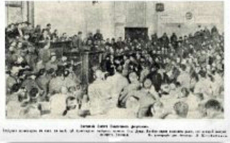 Проект KPRF.RU "Хроника революции". 22 мая 1917 года: Всероссийский Съезд крестьянских депутатов выступил в поддержку Временного правительства, партия меньшевиков выступила против братания