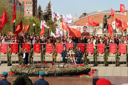 Состоялся пикет челябинских коммунистов «Великая победа неотделима от Октября 1917»