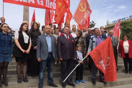 Сталинградские коммунисты почтили память павших воинов