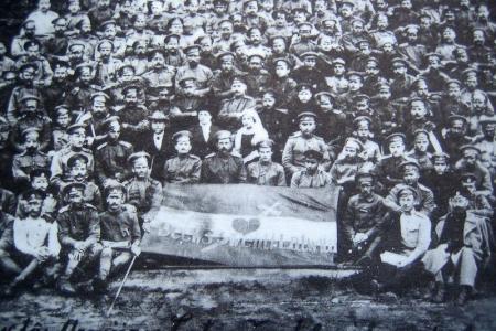 Проект KPRF.RU "Хроника революции". 7 июня 1917 года: Кронштадтский Совет вновь заявил о неподчинении Временному правительству, состоялось первое заседание особого совещания по созыву Учредительного Собрания