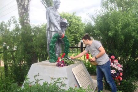 Тульские коммунисты почтили память погибших под Тулой в 1941 году защитников Родины