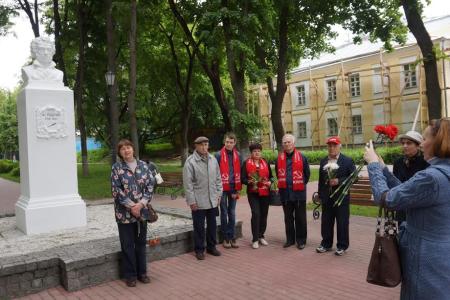 Калужский горком КПРФ организовал ряд мероприятий, посвященных Дню русского языка