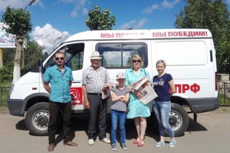 Татарстан. Красный «Соболь» на дорогах Нижнекамского района