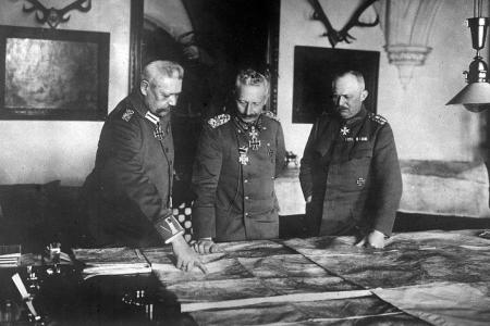 Проект KPRF.RU "Хроника революции". 5 июня 1917 года: Получена радиотелеграмма по поводу мира от германского главнокомандующего восточным фронтом, 