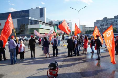 В День памяти и скорби Коммунисты Кузбасса провели митинги, шествия и возложения