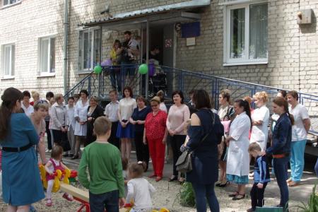 Саратовские коммунисты отметили Международный день защиты детей