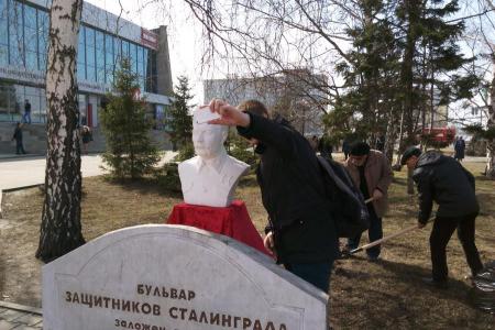 Алтайский край. Пора определить место барнаульскому памятнику Сталину!