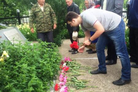 Тульские коммунисты почтили память погибших под Тулой в 1941 году защитников Родины