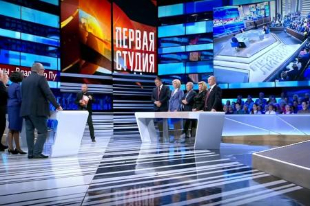 Г.А. Зюганов на Первом канале о "прямой линии" президента: "Проблемы во внутренней политике практически не решаются и перекладываются на плечи регионов"
