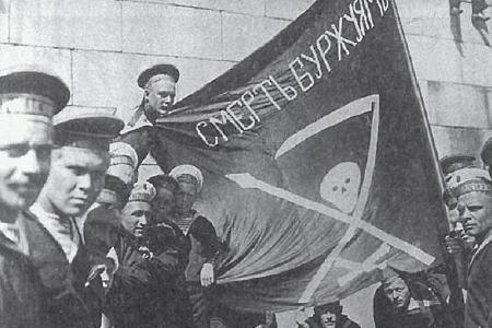 Проект KPRF.RU "Хроника революции". 18 июня 1917 года: Новые министры приняли присягу, на Всероссийском съезде Советов продолжились прения по вопросу о Временном правительстве