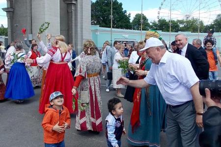 В.Г. Поздняков: «Празднование Дня русского языка имеет общегосударственное значение»