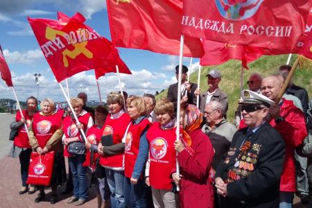 Республика Чувашия, Чебоксары. В парке Победы прошло возложение цветов