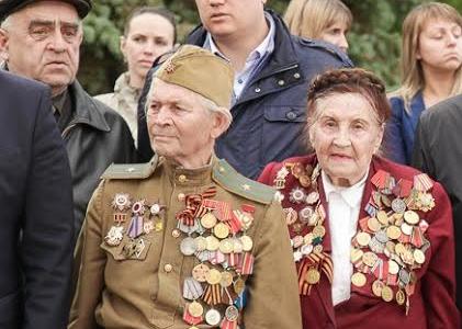 Зампред Тульской областной думы, кандидат в члены ЦК КПРФ Алексей Лебедев принял участие в Дне памяти и скорби в Туле