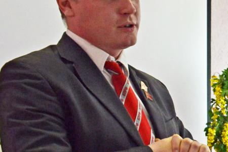 В день защиты детей коммунисты и комсомольцы города Иваново побывали в гостях у ребятишек из детского дома «Родничок»
