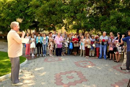 Астраханские коммунисты приняли участие в праздновании Дня русского языка