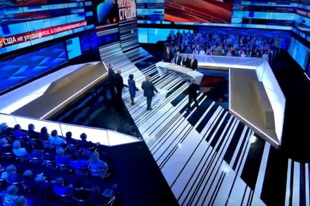 Г.А. Зюганов на Первом канале о "прямой линии" президента: "Проблемы во внутренней политике практически не решаются и перекладываются на плечи регионов"
