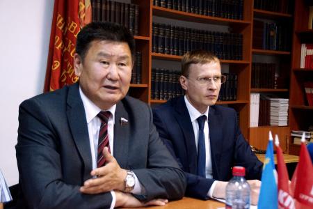 Первый секретарь Бурятского рескома КПРФ Вячеслав Мархаев: «На поддержавших меня депутатов оказывают административное давление»