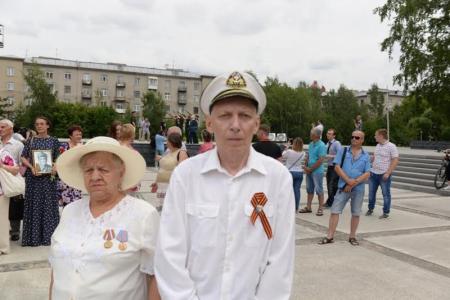 «Никто не забыт, ничто не забыто»: День памяти и скорби прошел в Новосибирске