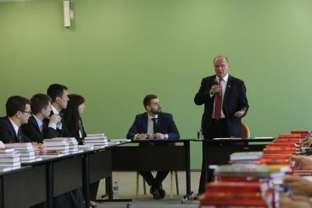 Г.А. Зюганов провел встречу в Центре политучебы ЦК КПРФ