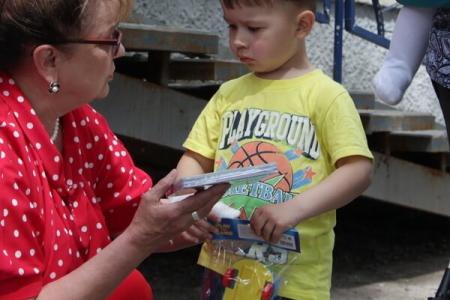Саратовские коммунисты отметили Международный день защиты детей
