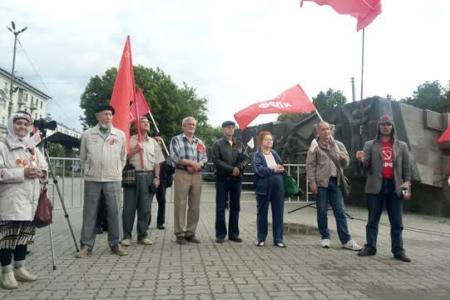 Татарстан. Коммунисты почтили память павших в Великой Отечественной войне