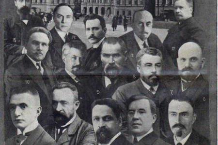 Проект KPRF.RU "Хроника революции". 8 июня 1917 года: Нарастает кризис в связи с решением Кронштадтского совета не подчиняться Временному правительству, Ленин дал показания по «делу провокатора Малиновского»