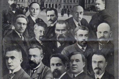 Проект KPRF.RU "Хроника революции". 22 июня 1917 года: В.И. Ленин выступил на Всероссийском съезде Советов с речью о войне, Всероссийский съезд Советов запретил намеченную демонстрацию рабочих и солдат