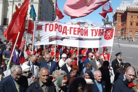 Тульские коммунисты приняли участие в возложении цветов к Могиле Неизвестного солдата