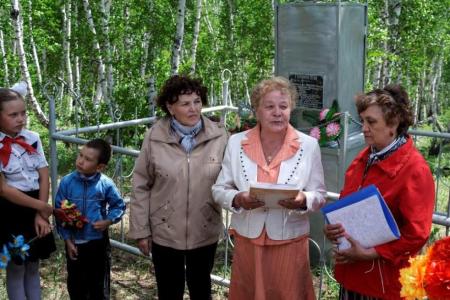 Забайкальский край. Чтобы помнили внуки: митинг к 100-летию Великого Октября прошёл в Старых Ключах