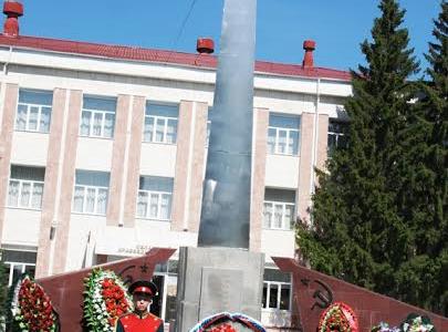 Курганские коммунисты приняли участие в мероприятиях памяти к годовщине начала войны