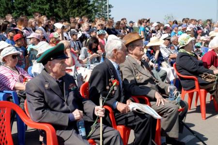В День памяти и скорби коммунисты Забайкалья возложили цветы к Вечному огню