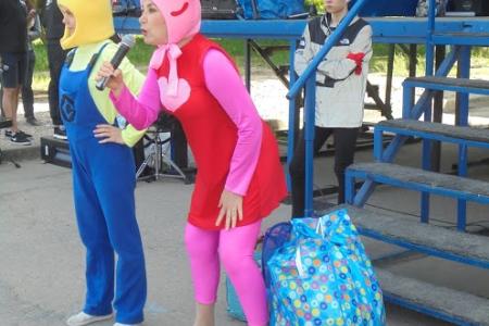 Калининградские коммунисты устроили праздник для детей