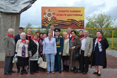 Депутат-коммунист Евгений Шаманаев провёл встречу с партийным активом и ветеранами пионерии в городе Быково Волгоградской области